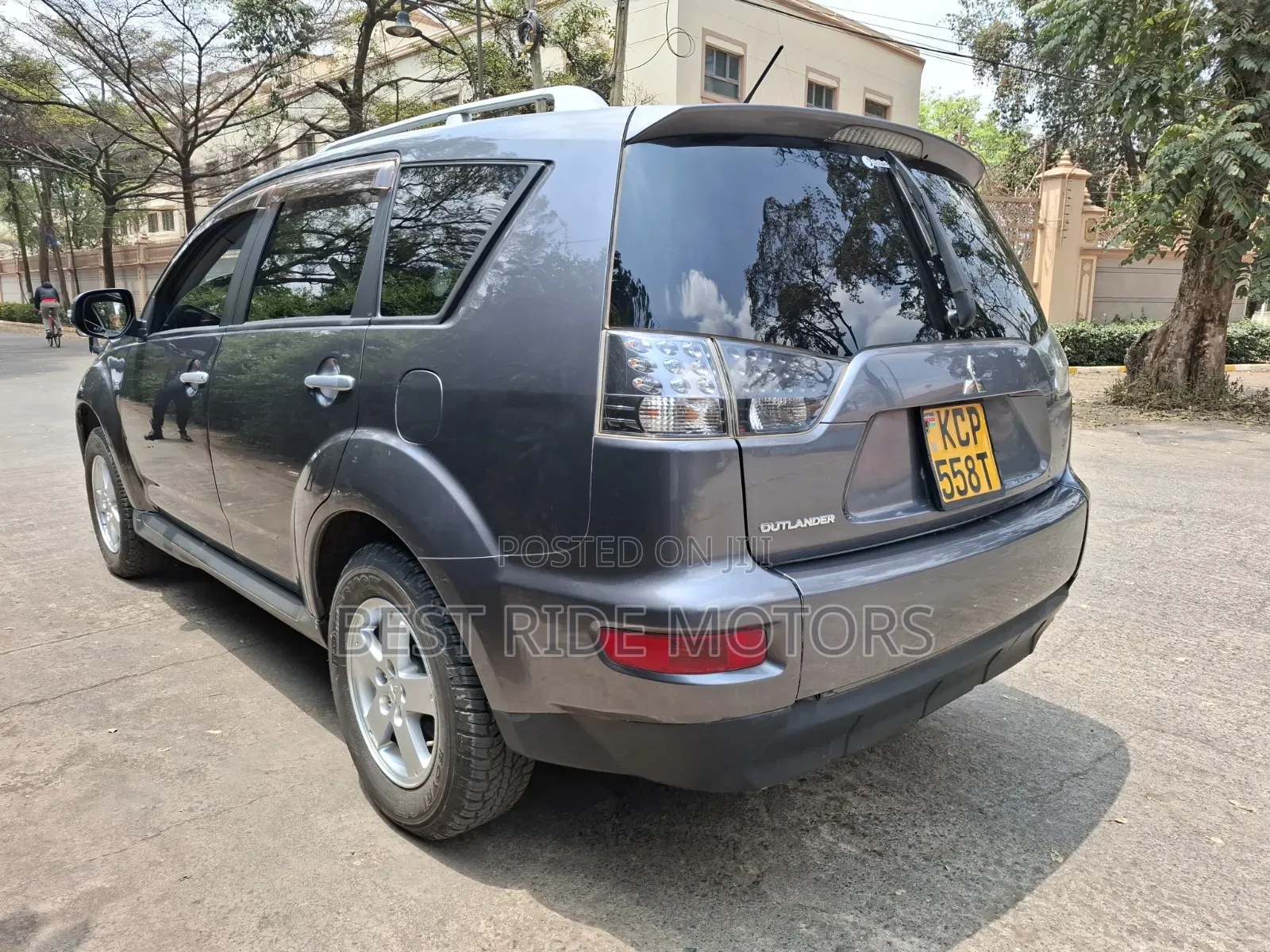 Mitsubishi Outlander 2011 Gray