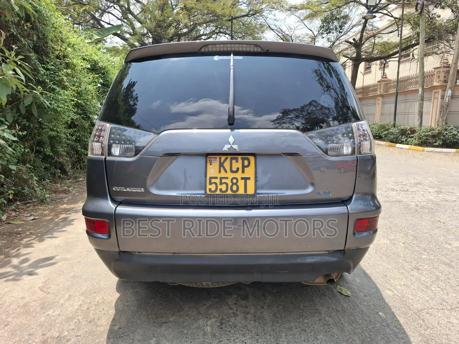 Mitsubishi Outlander 2011 Gray