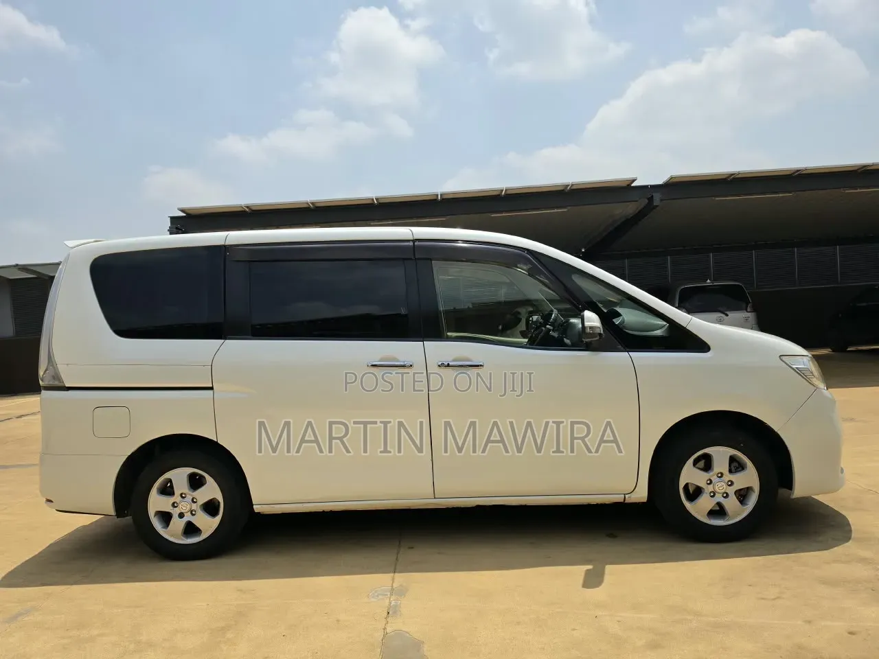 Nissan Serena 2012 White