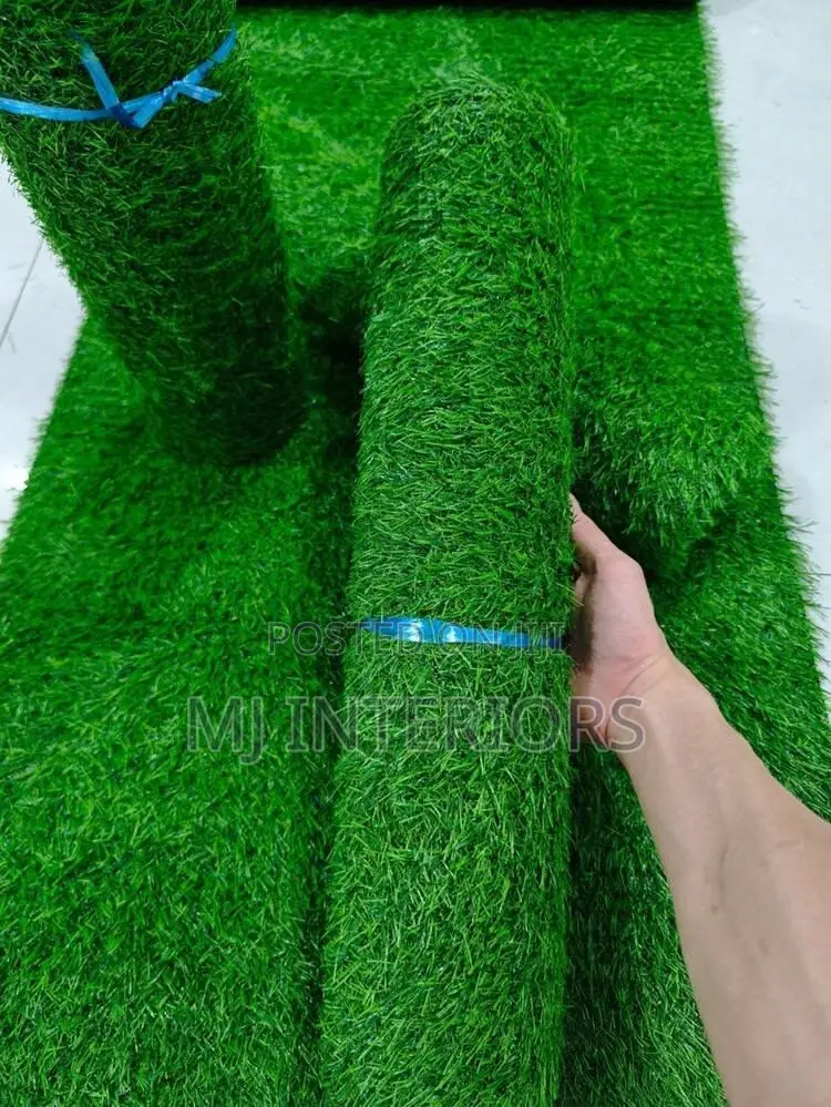 Premium Fake Grass Carpet for Modern Garden Designs