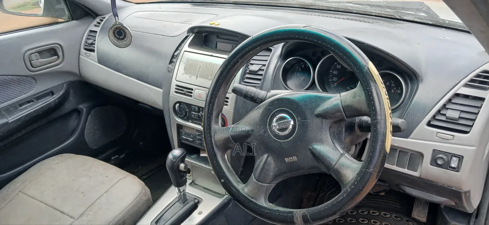 Nissan Wingroad 2003 Silver