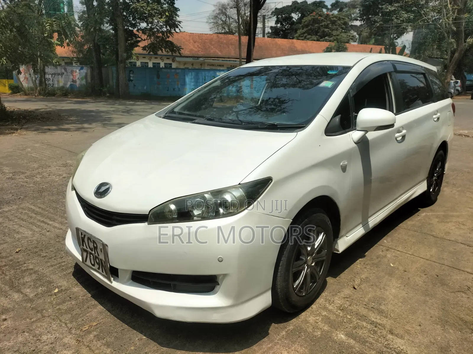Toyota Wish 2011 White