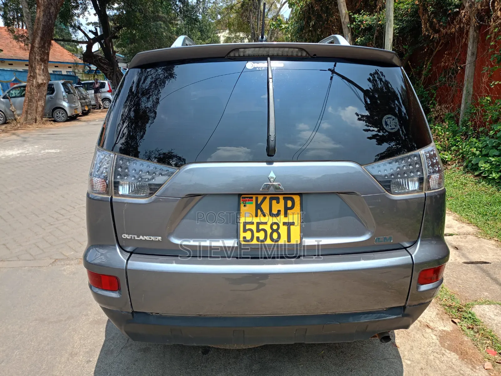 Mitsubishi Outlander 2011 Gray