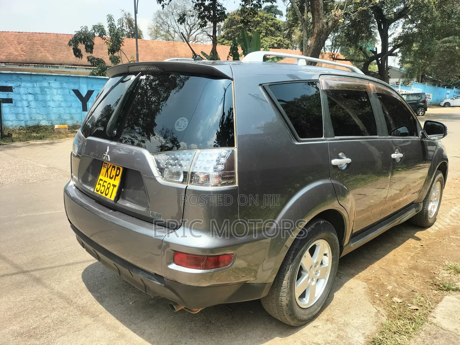 Mitsubishi Outlander 2011 Gray