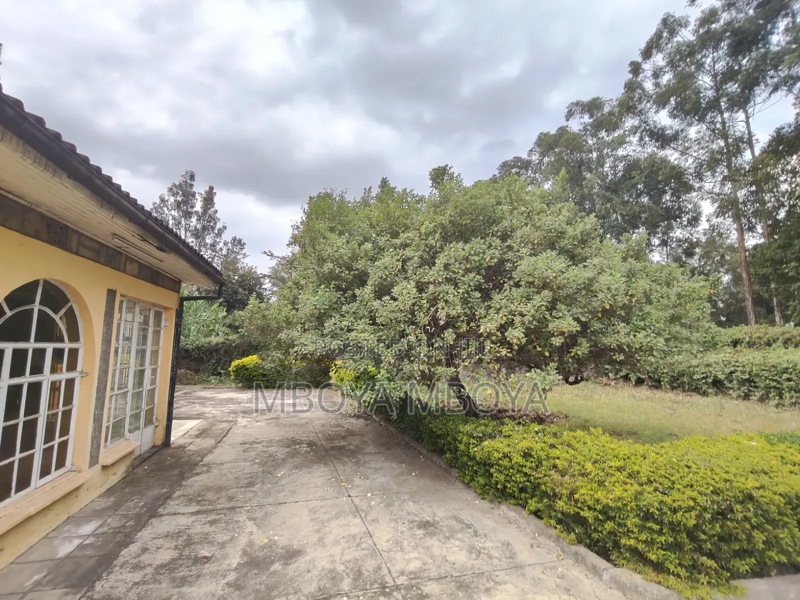 Prime 0.5 Acre Land for Sale in Garden Estate