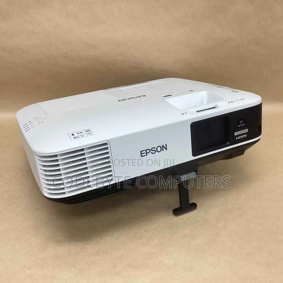 Epson PowerLite 2250U 5000-Lumen WUXGA 3LCD .