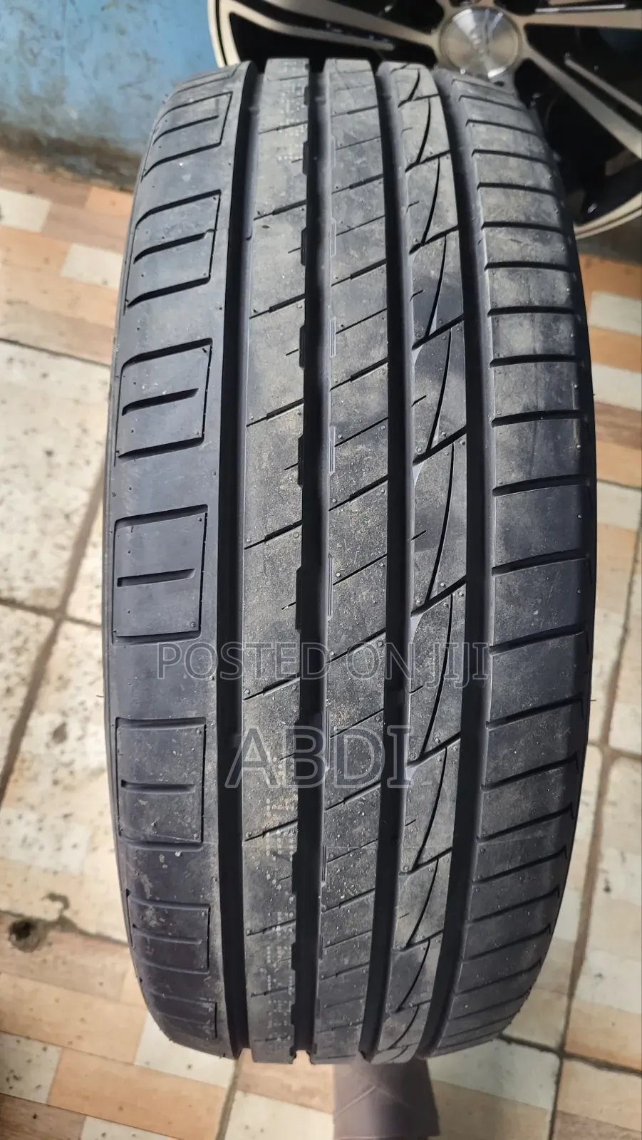 215/45r18 Durun