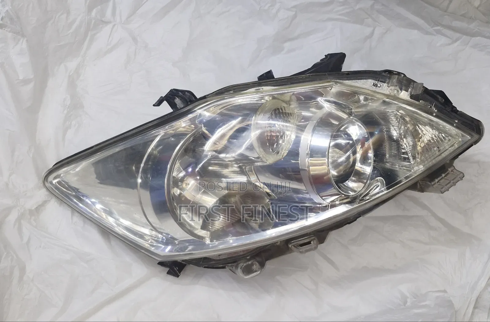 Auris 2010 Non Xenon Headlights