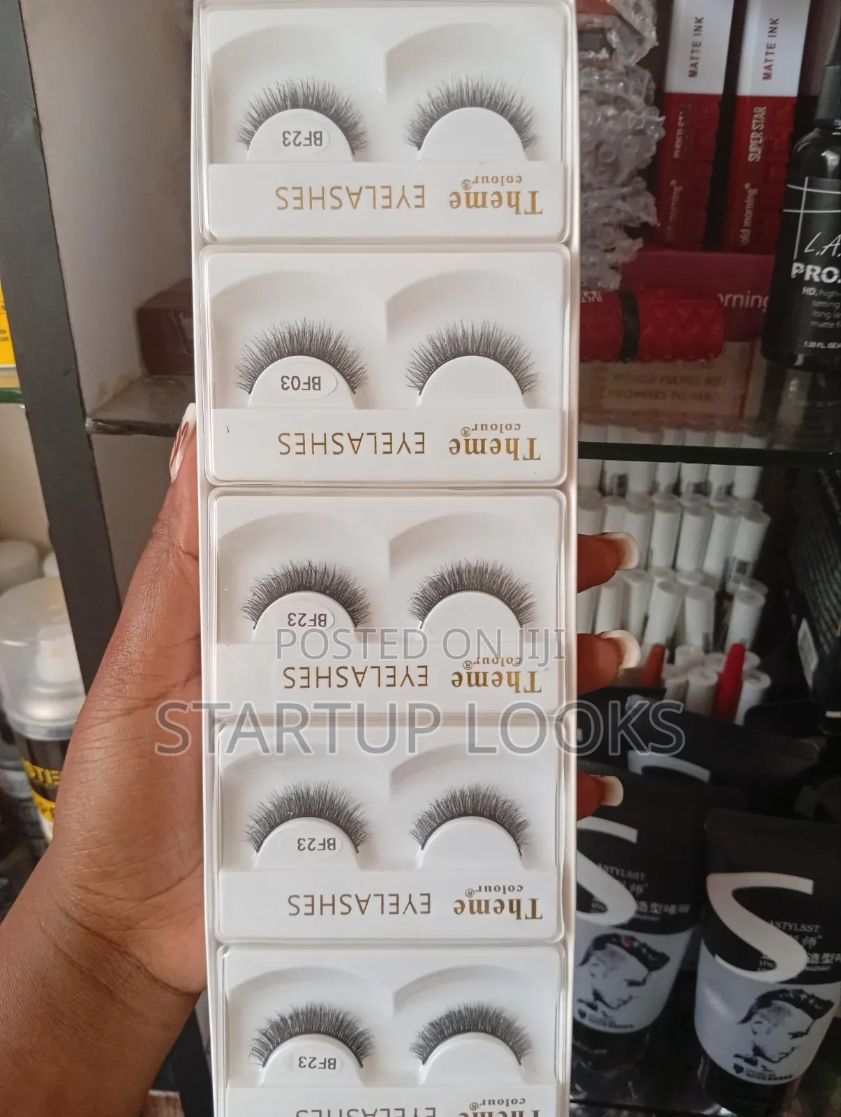 Natural Eyelashes 2pcs Glamorous
