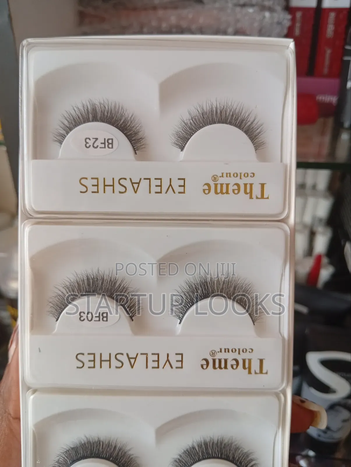 Natural Eyelashes 2pcs Glamorous