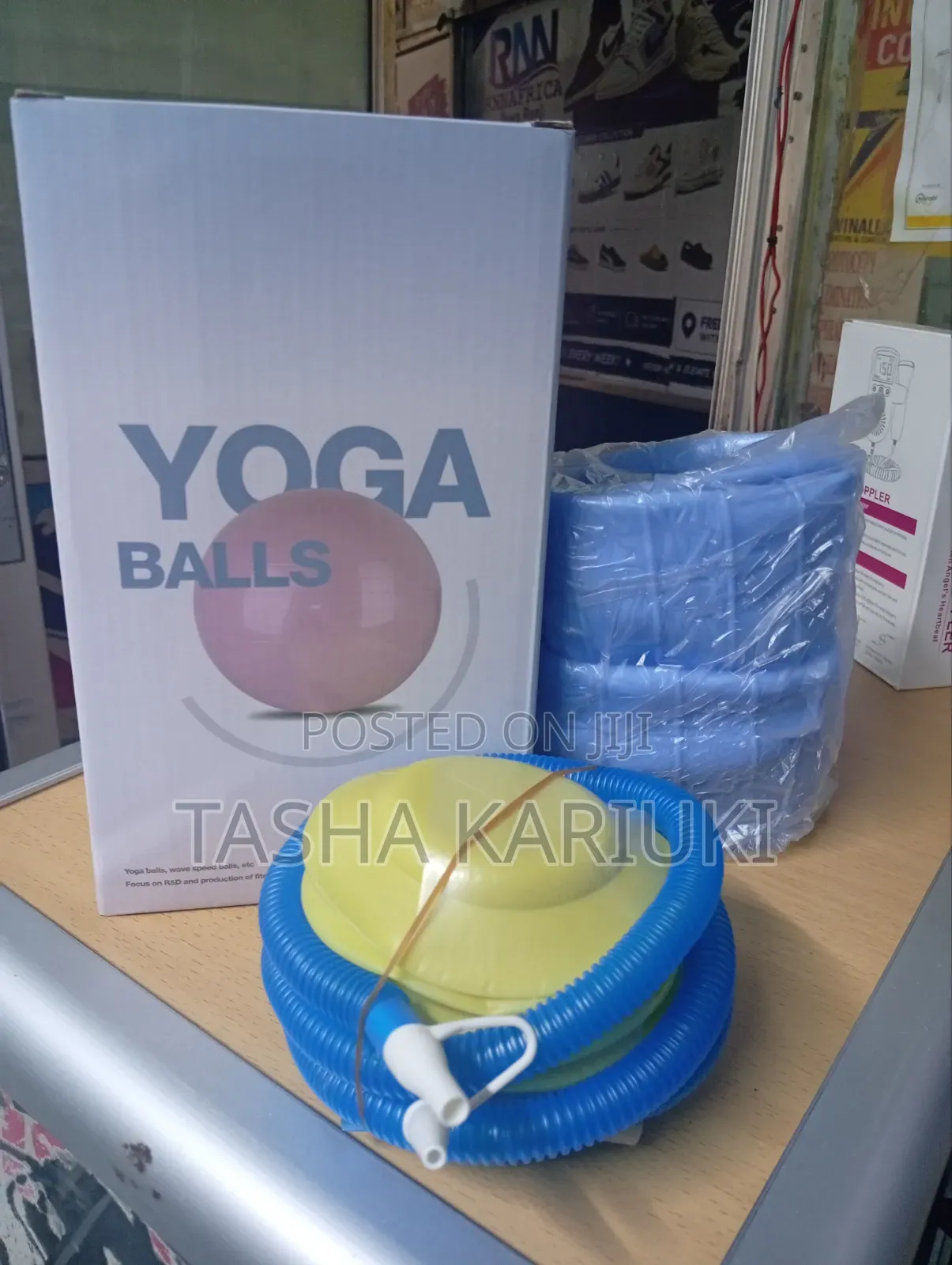 65cm Yoga Ball – Perfect for Fitness Exercise