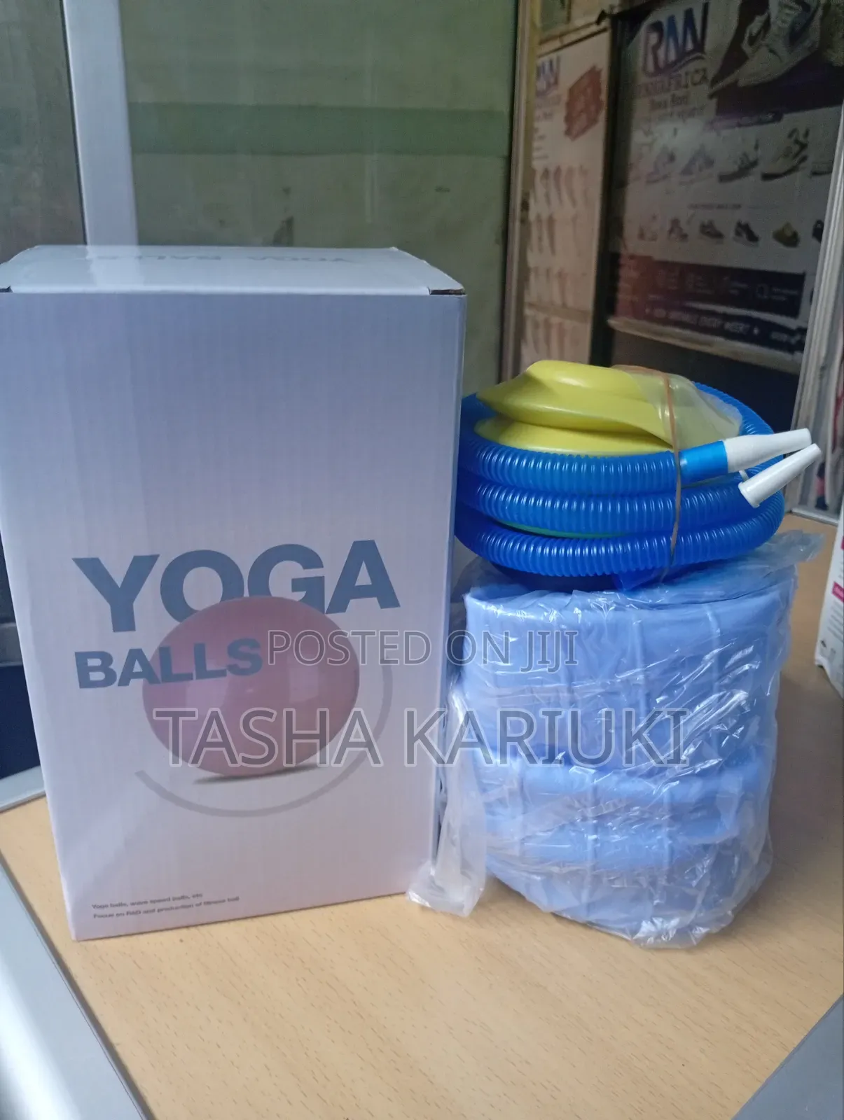 65cm Fitness Ball – Yoga, Pilates Workouts
