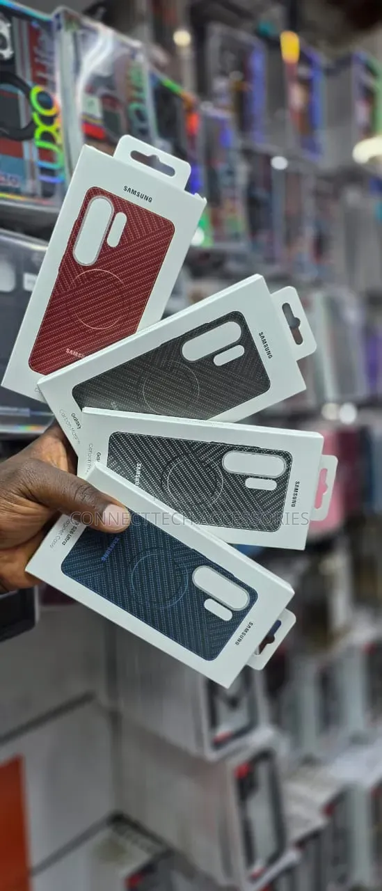 Samsung Galaxy S26 Ultra Carbon Magnet Cases