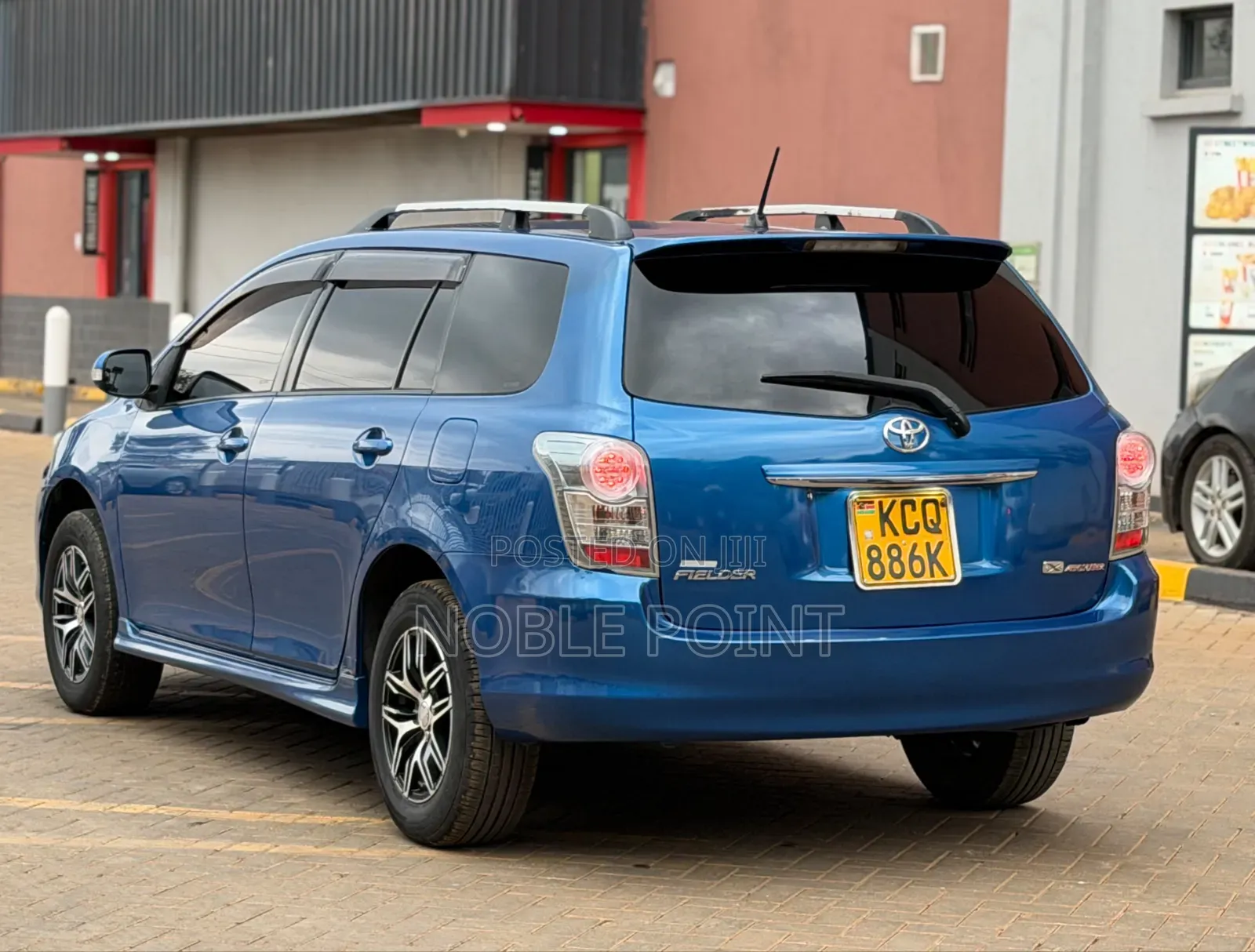 Toyota Corolla Fielder 2011 Blue