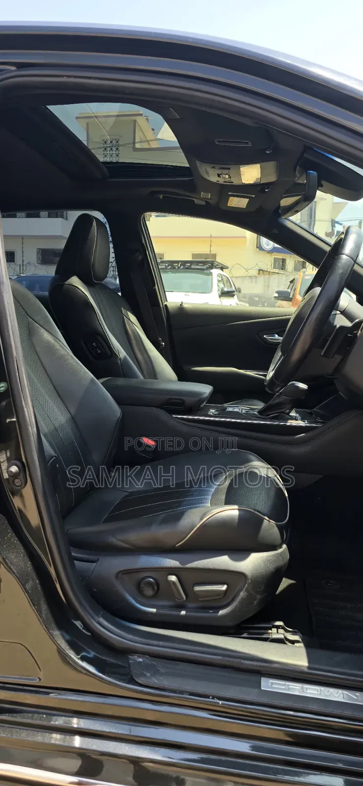 Toyota Crown 2020 Black