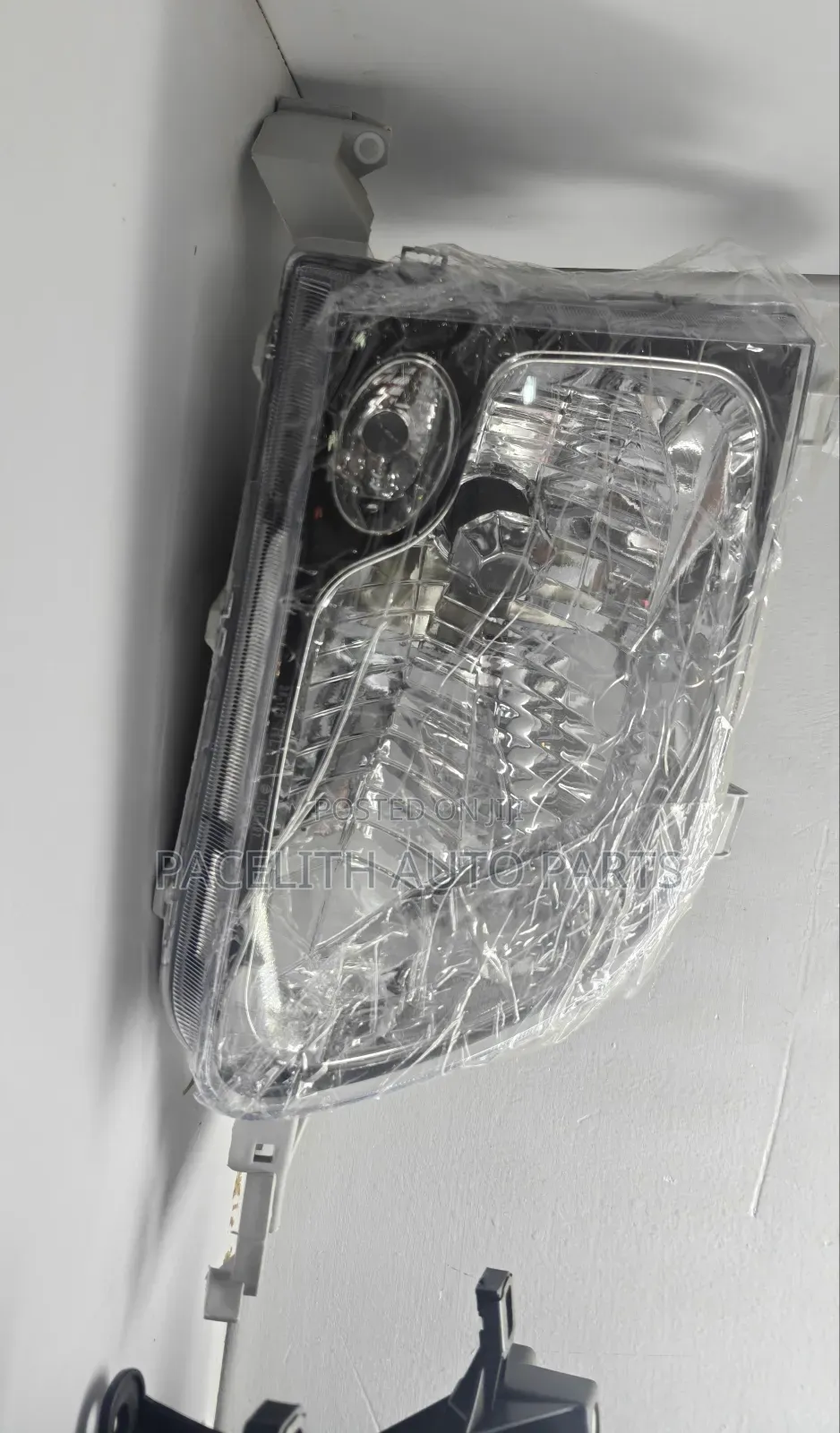 Head Lamp / Head Light Noah Cr40 1996/1997/1998 / SR40