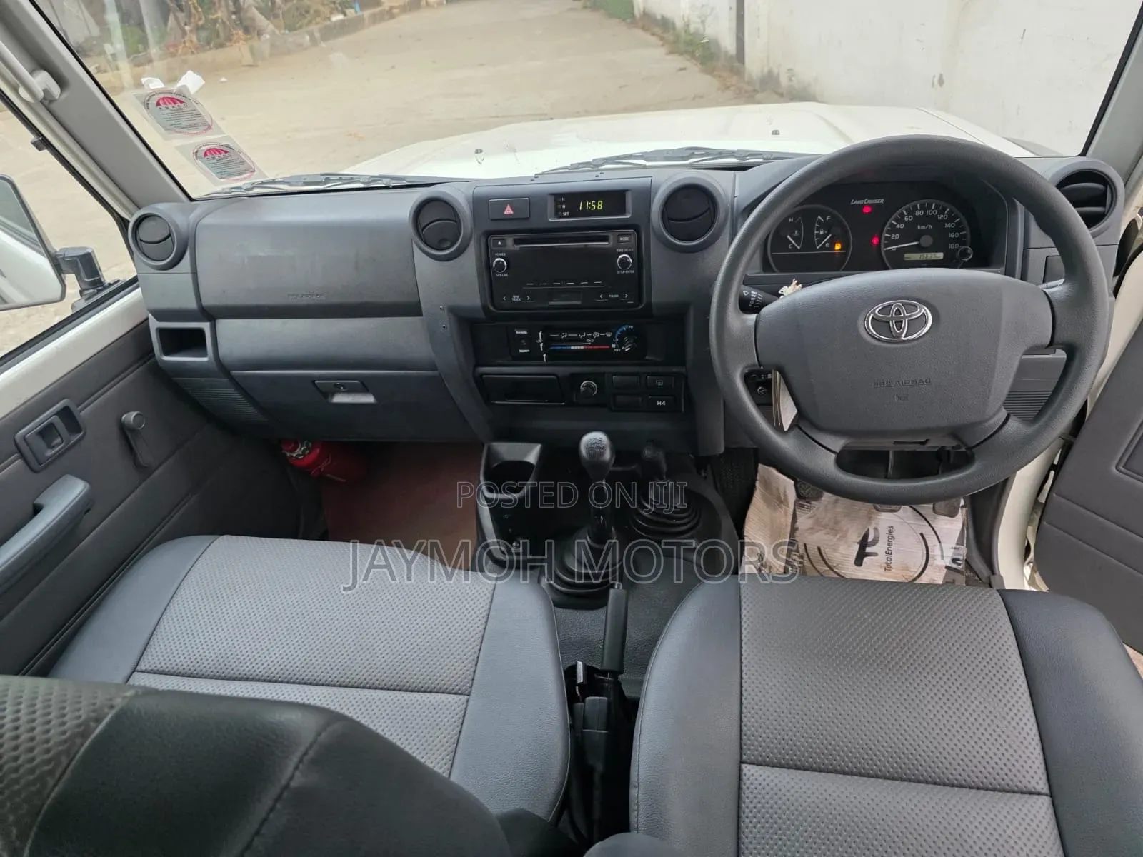 Toyota Land Cruiser 2022 White