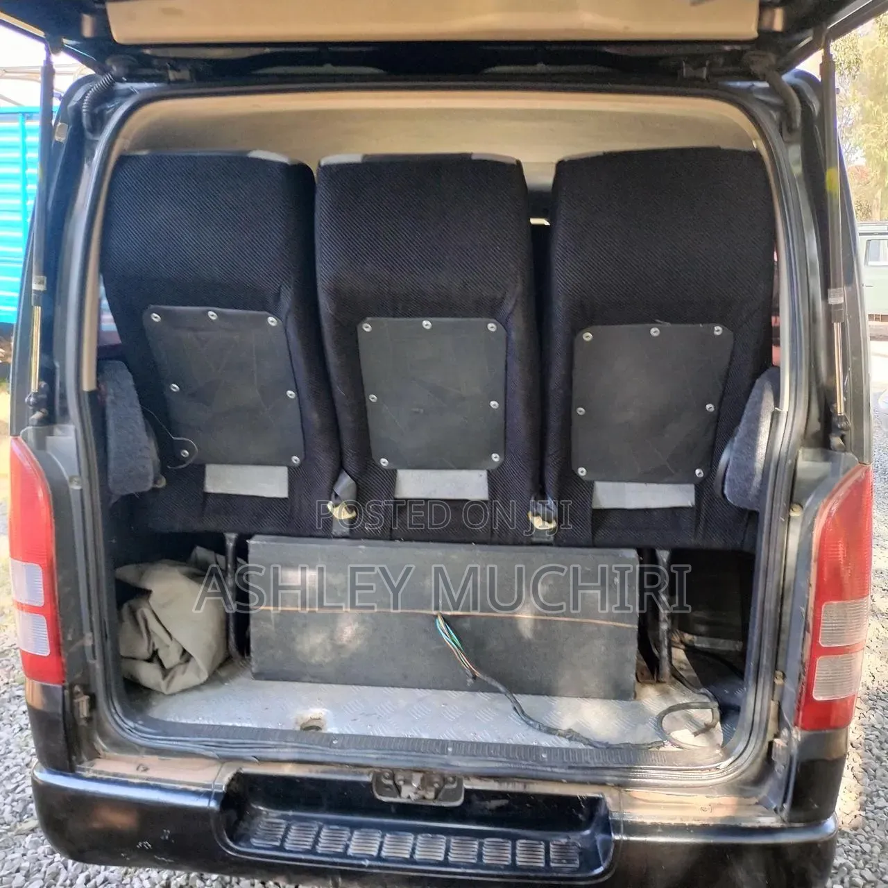 Toyota HiAce 2015 Black