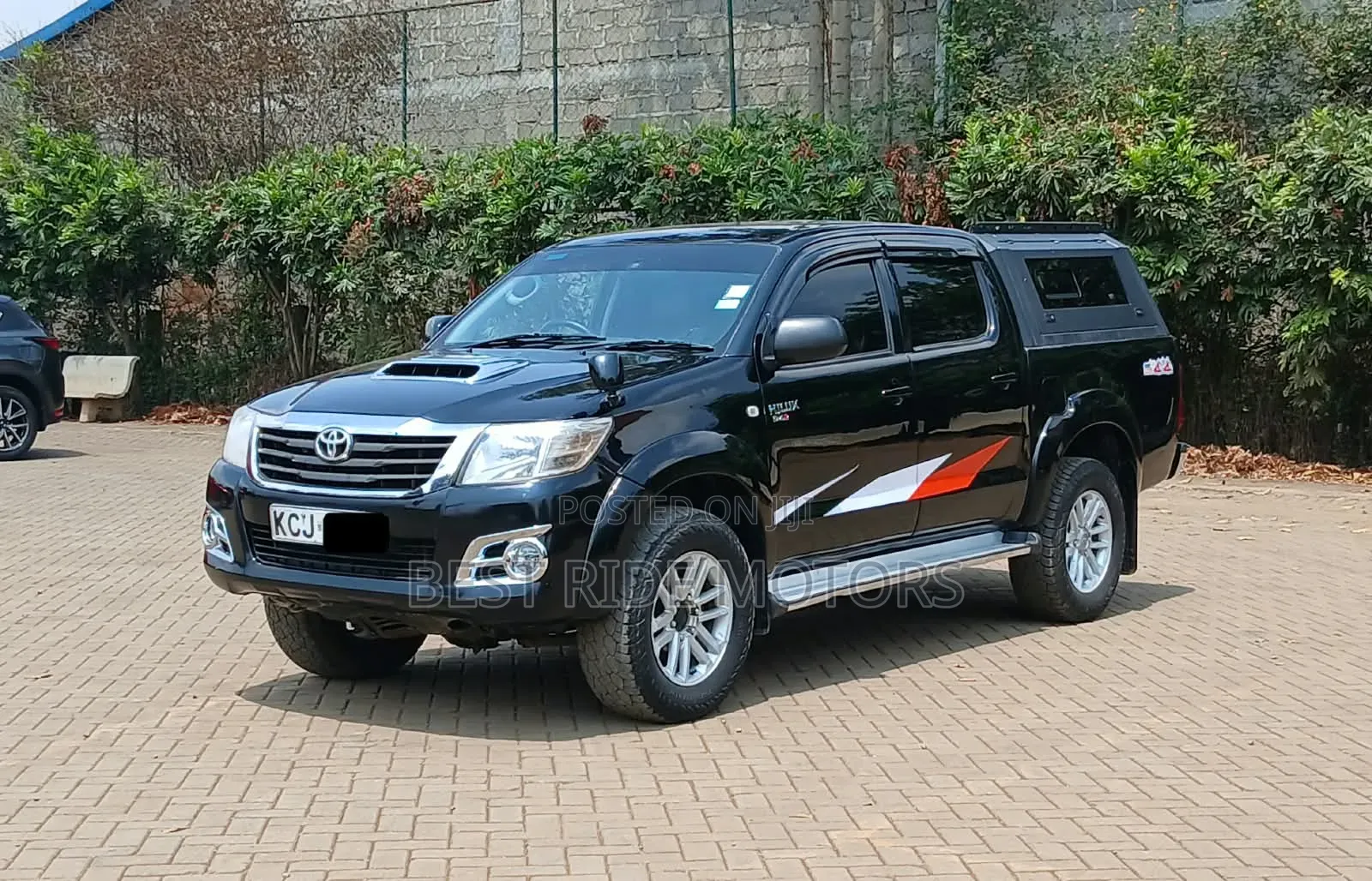 Toyota Hilux 3.0 D-4D 4x4 2012 Black