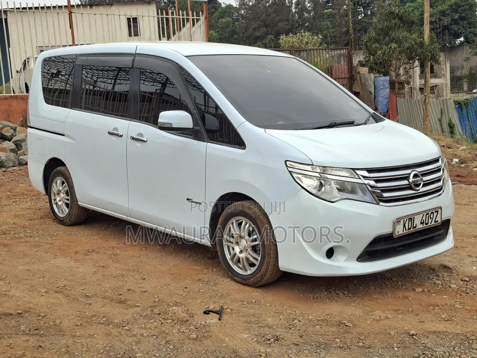 Nissan Serena 2015 White