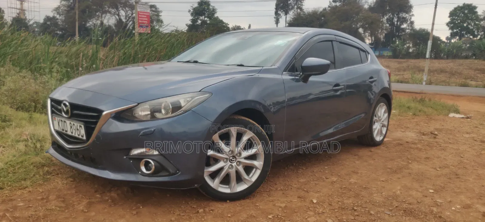 Mazda Axela SV Premium 2014 Blue