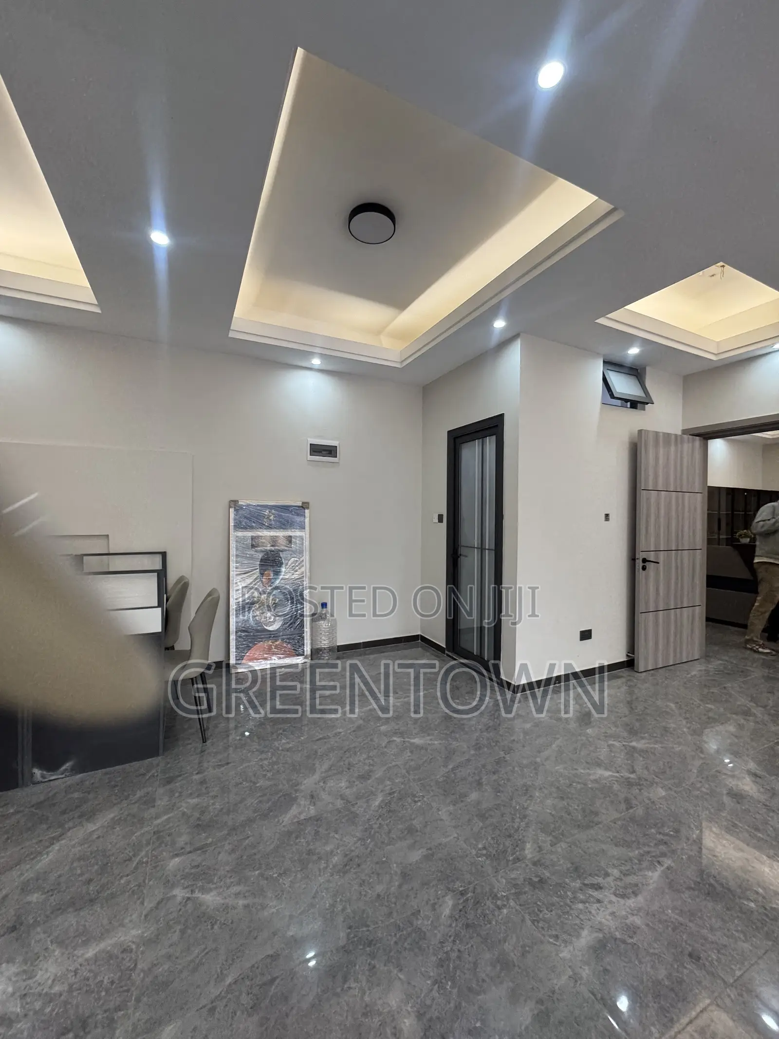 Commercial Area for Sale