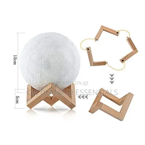 Moon.light Lamp on a Wood Chip Bamboo Stand