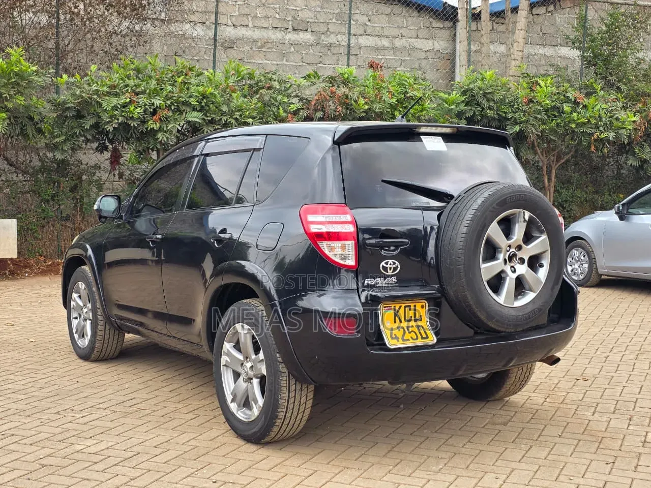 Toyota RAV4 2011 Black