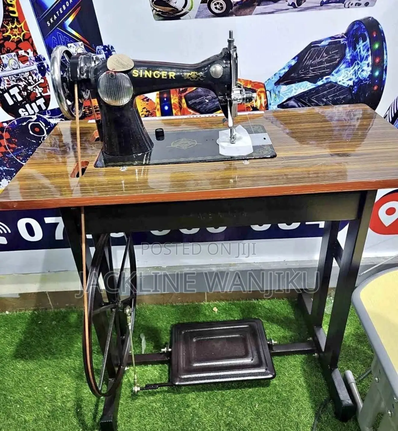 Singer Sewing Machine With Imported Table/Singer Sewing Commercial