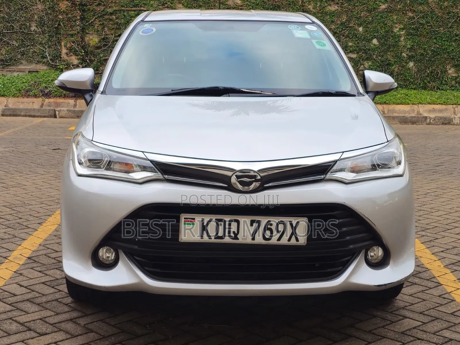 Toyota Corolla Fielder 1.5 Petrol FWD 2018 Silver