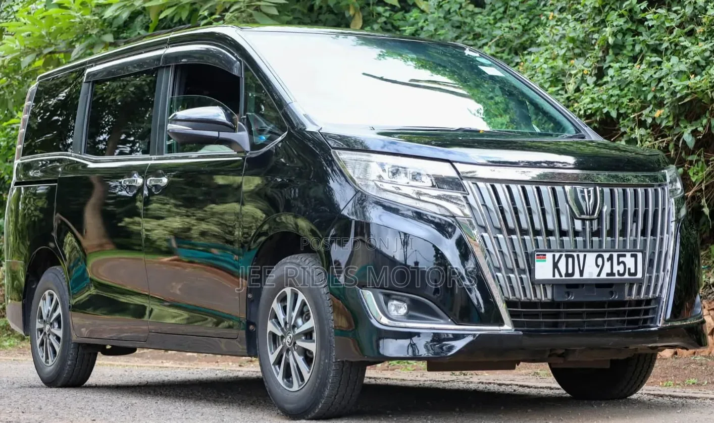 Toyota Esquire 2018 Matt Black