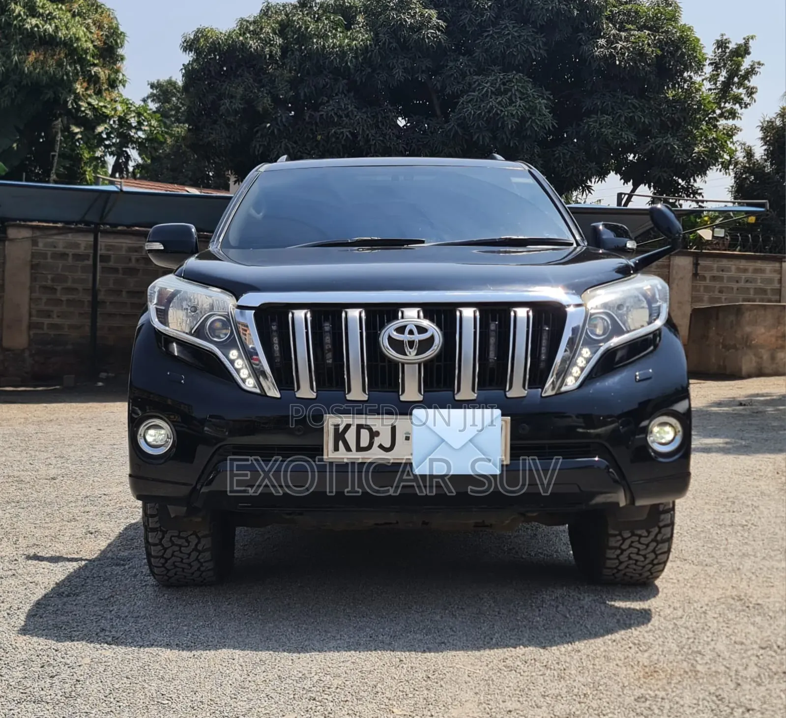 Toyota Land Cruiser Prado 2017 Off white