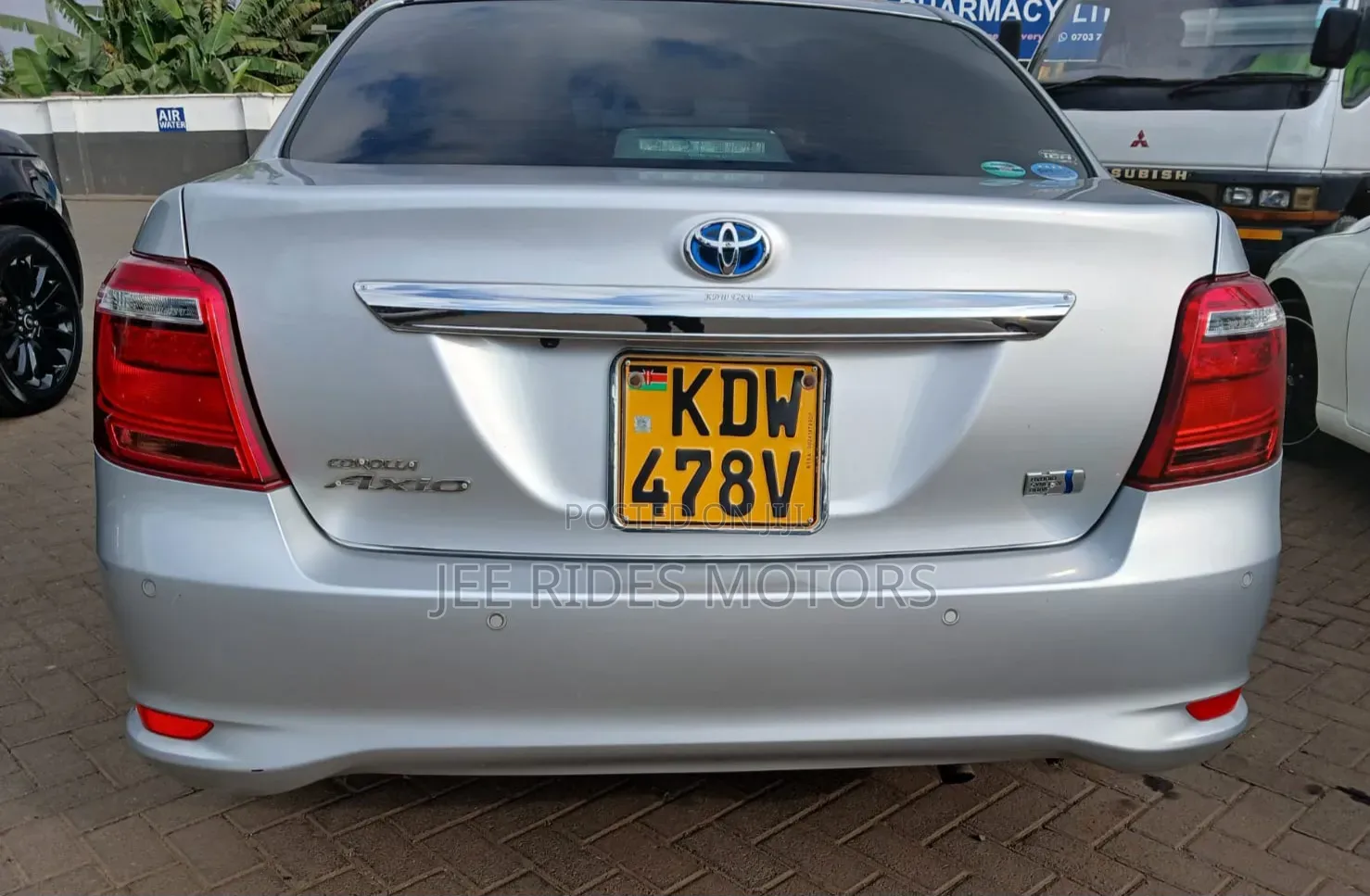 Toyota Axio 2018 Silver
