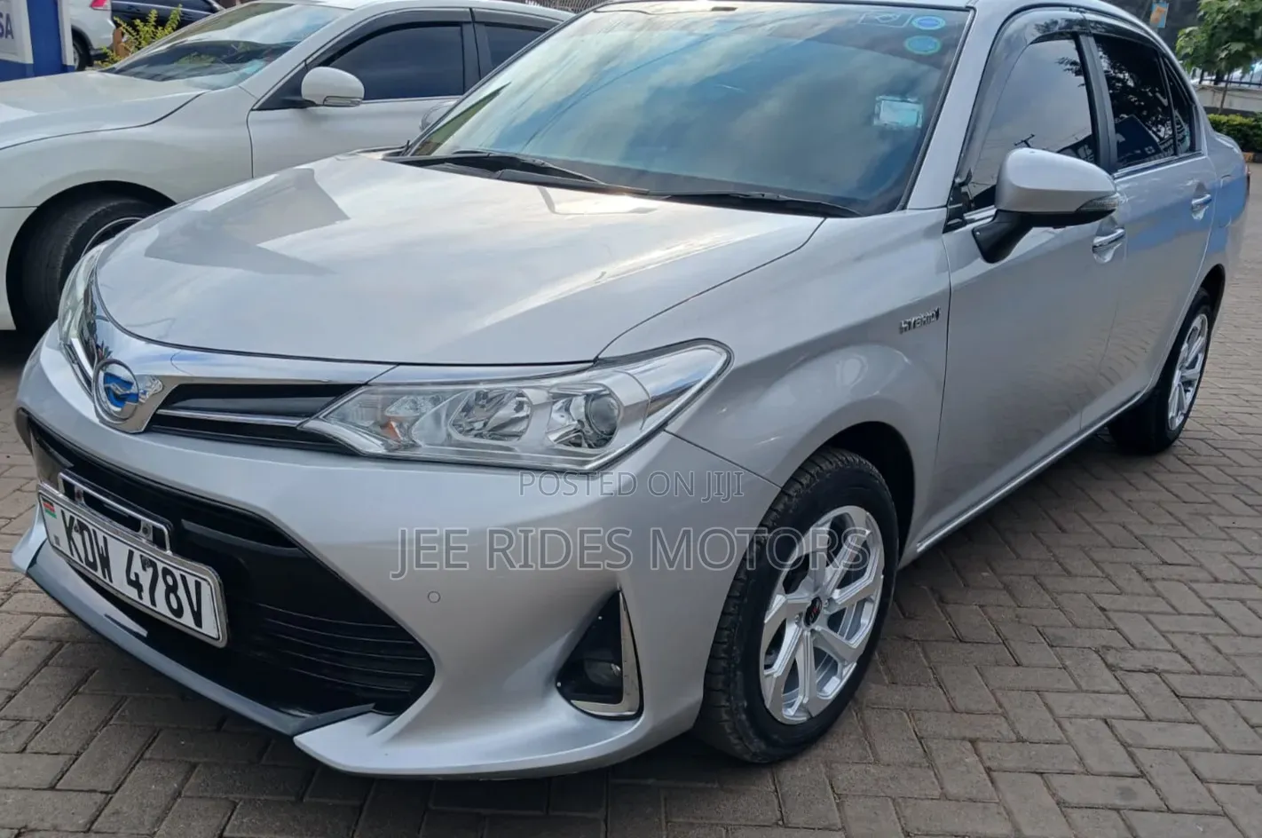 Toyota Axio 2018 Silver