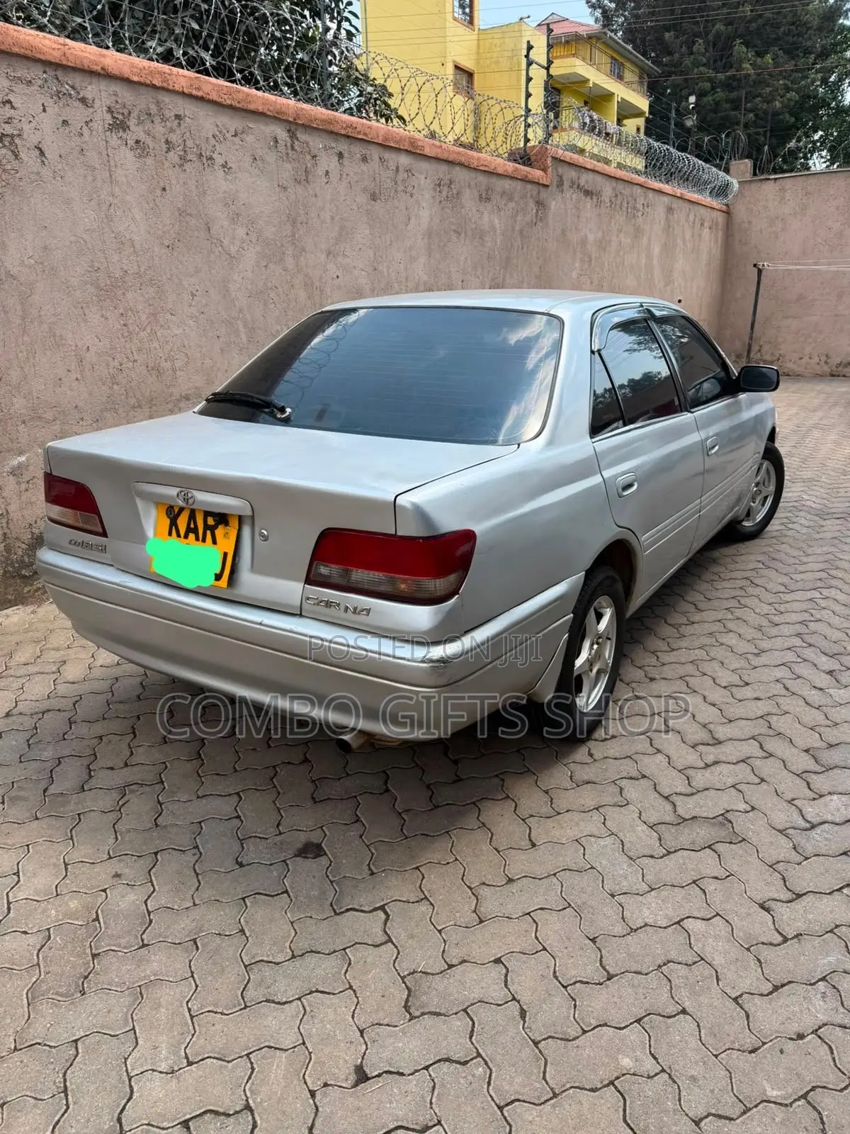 Toyota Carina 1.8 FWD Sedan 2000 Silver
