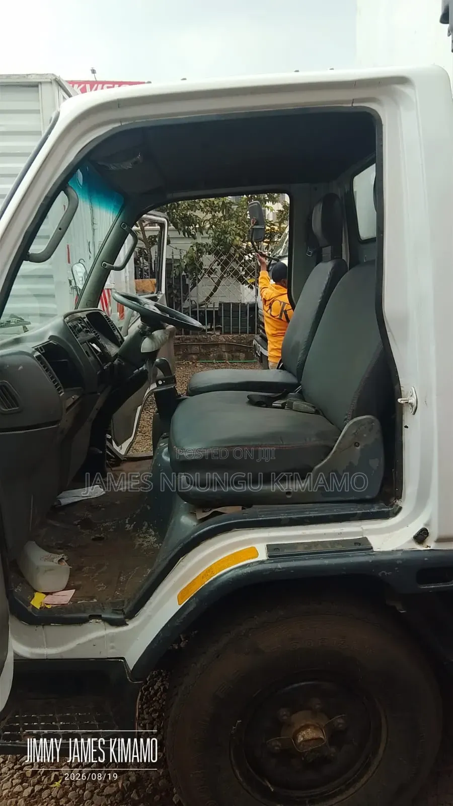 Mitsubishi Canter 4d32 Single 2004 White on Sale