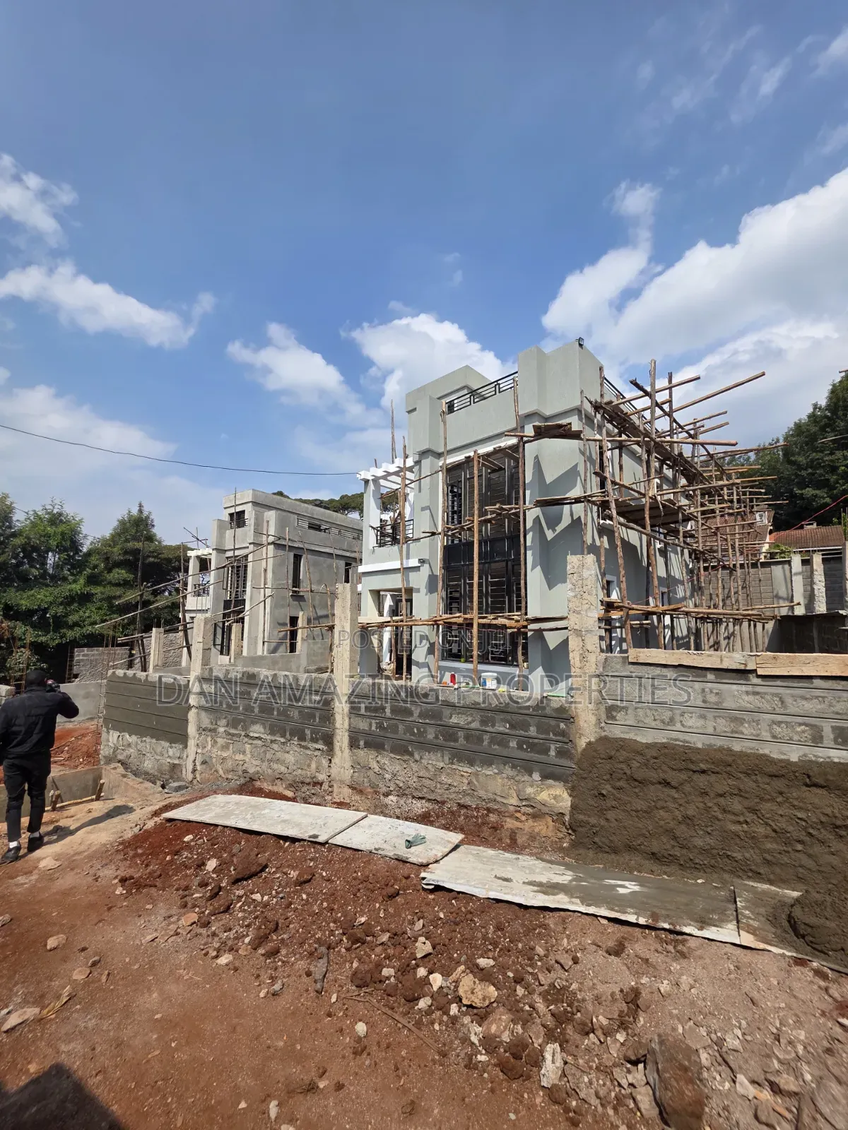 4bdrm Maisonette in Ngere Rd, Kibiku for sale