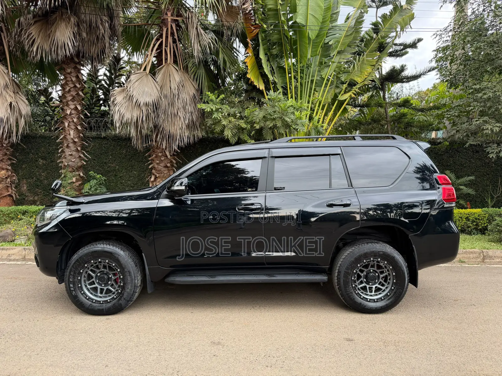 Toyota Land Cruiser Prado 2.7 2018 Black