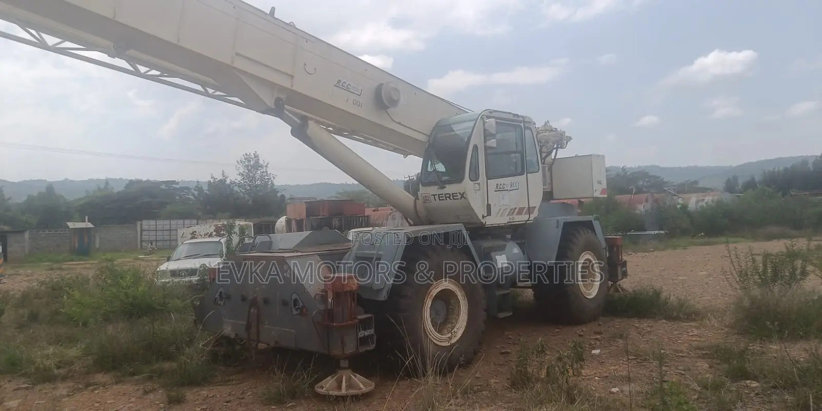 Crane for Sale. In Good Condition. Ready for Work