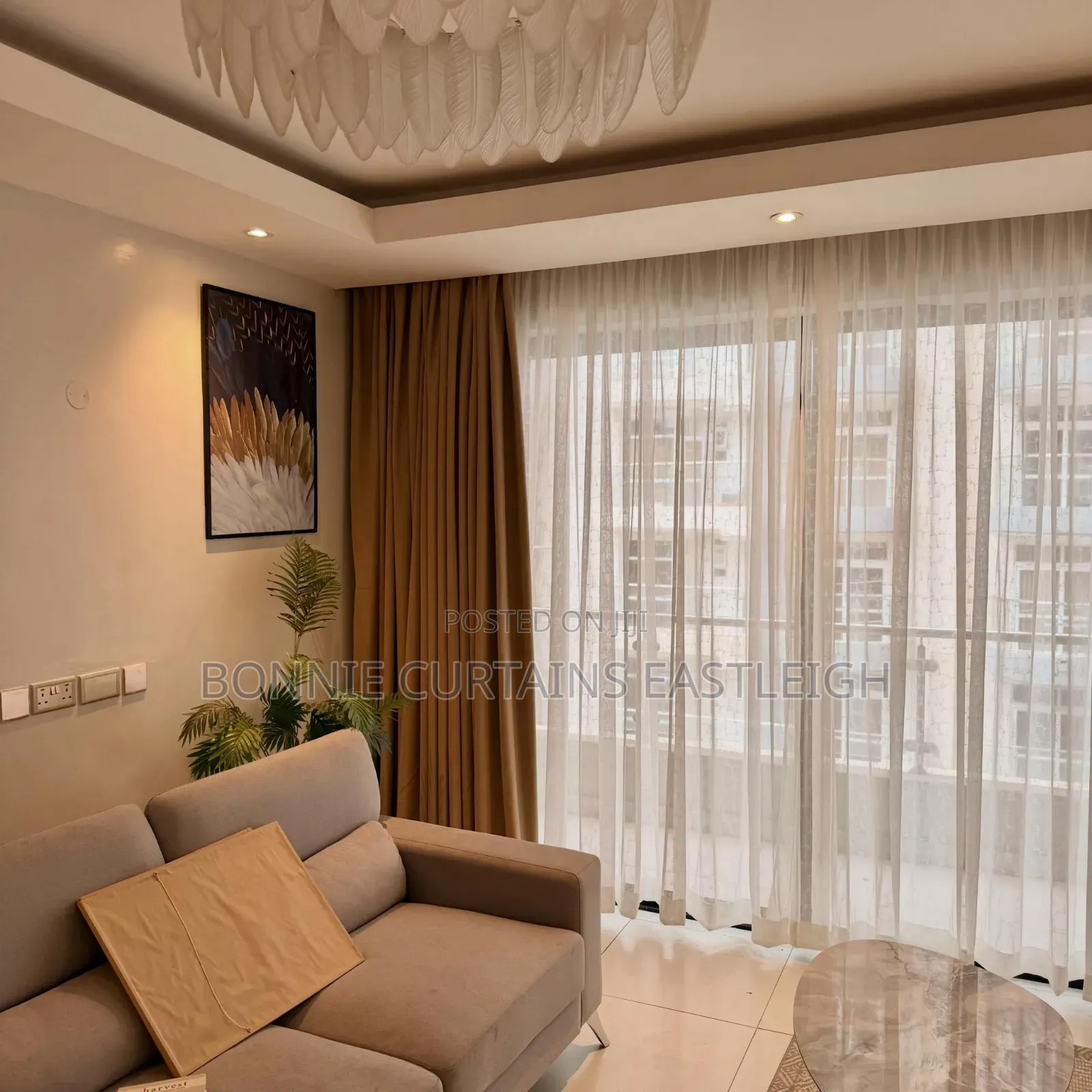 Light Cream and White Sheers for Modern Dining Rooms