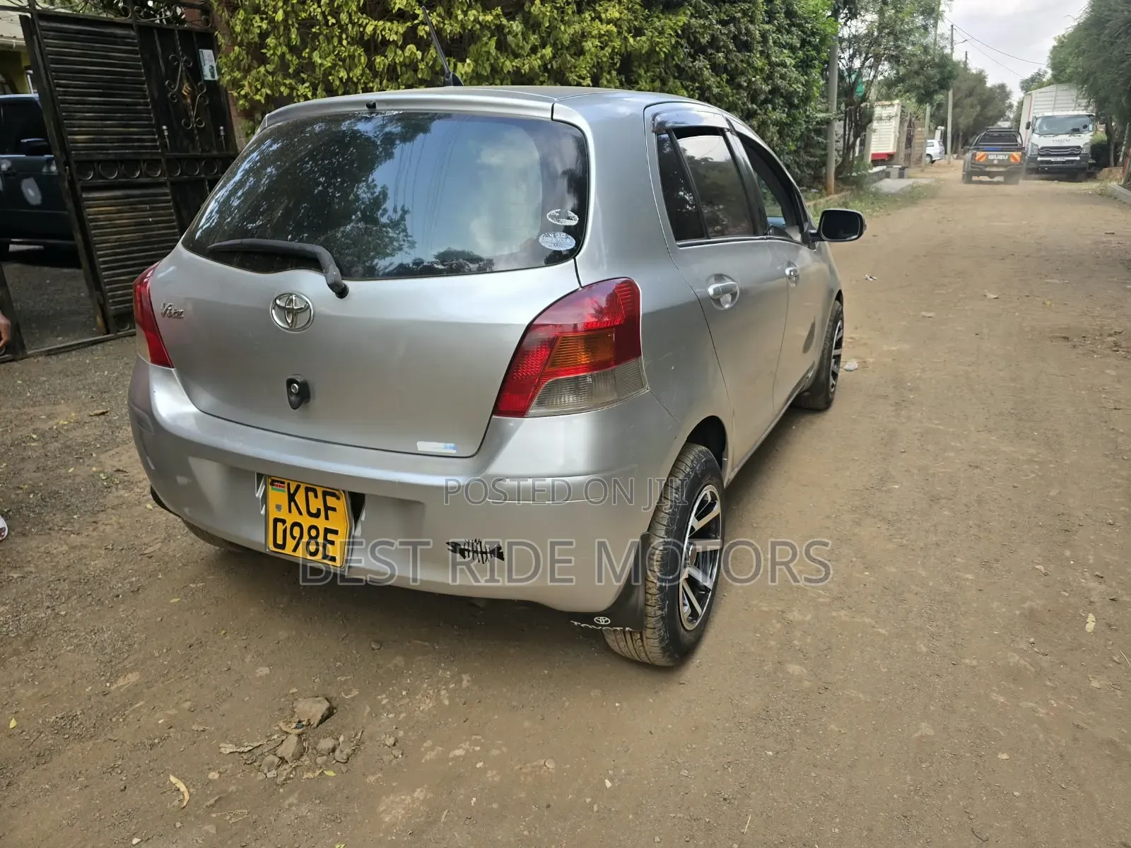Toyota Vitz 1.3 FWD 5dr 2008 Silver