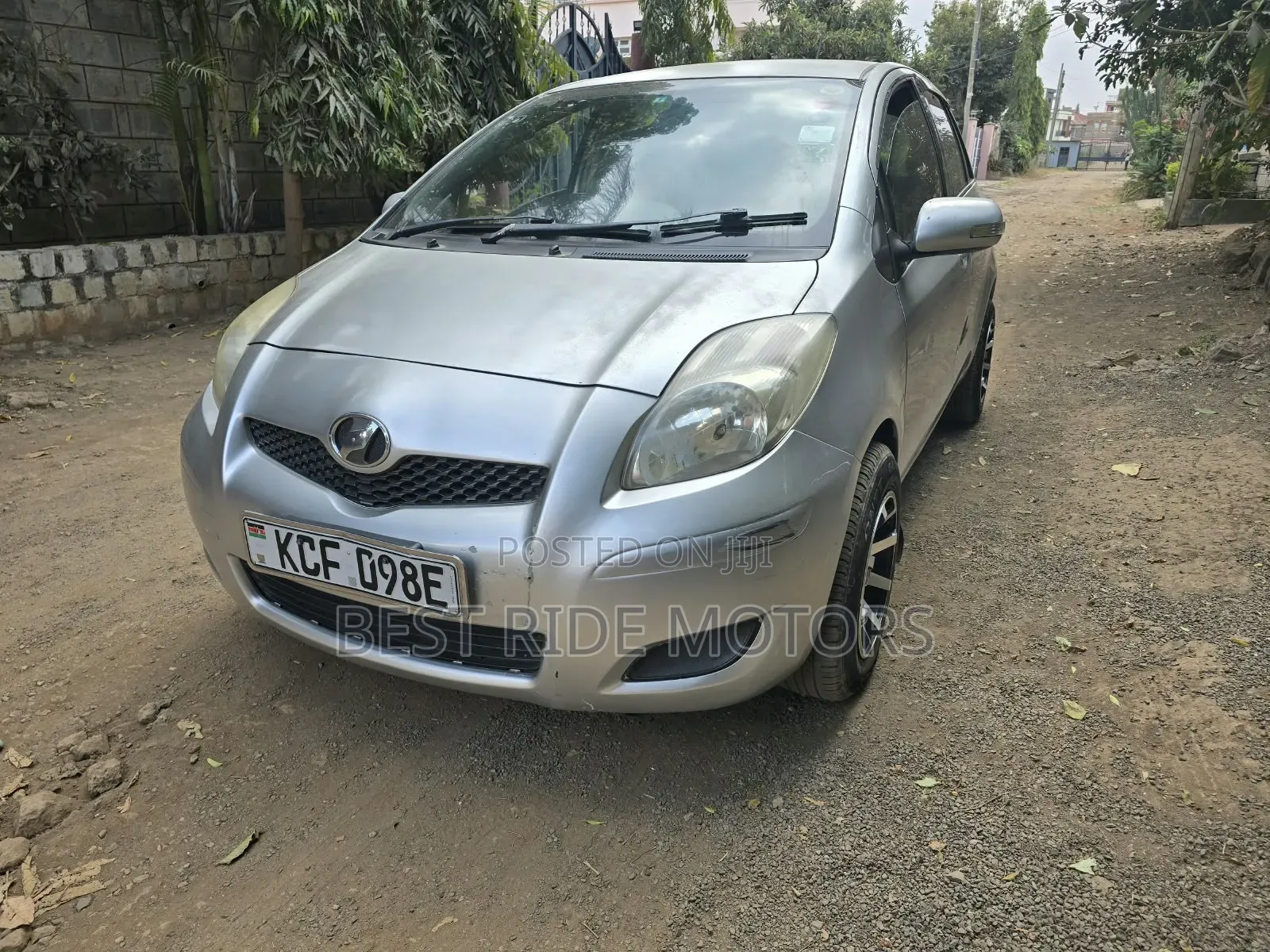 Toyota Vitz 1.3 FWD 5dr 2008 Silver