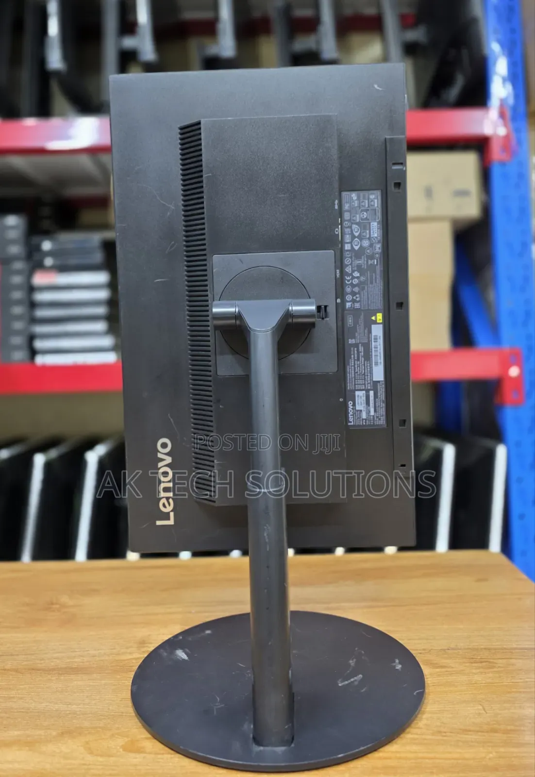 Lenovo T22i -10 
22 Inch FHD Monitor 
Vga/Hdmi/Display