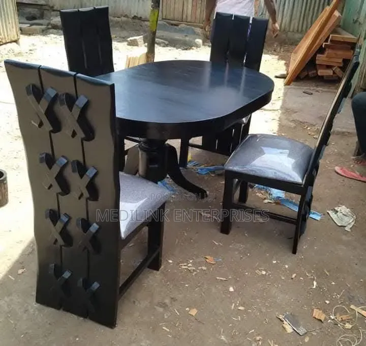 Oval Dark Walnut Dinning 4 Seater Dinning Table Set