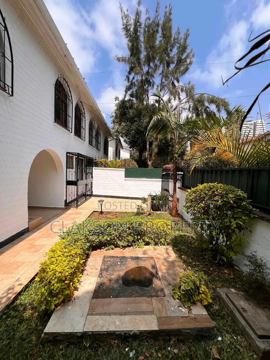 4bdrm Townhouse / Terrace in Kileleshwa for rent