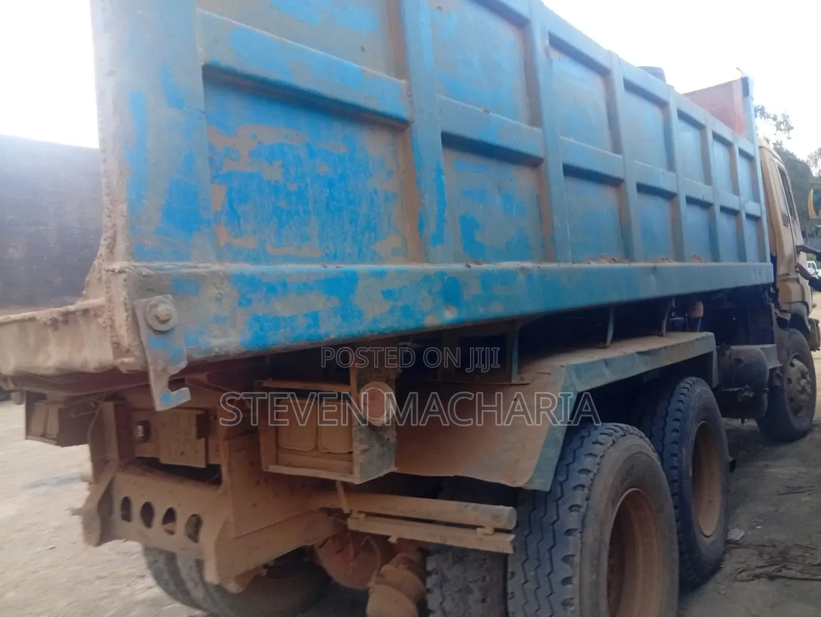 Isuzu Giga Tipper