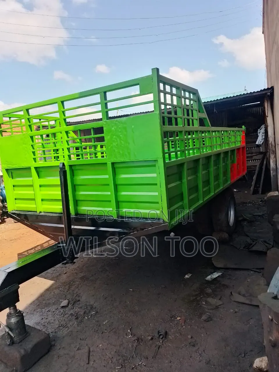 New 7 Tonnes Trailer Green