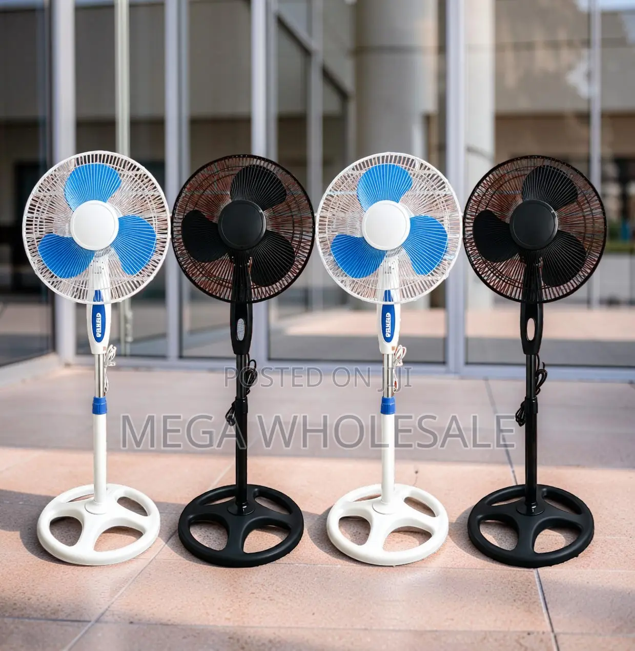 Wide Oscillation, High Airflow 16′′ Electric Stand Fan