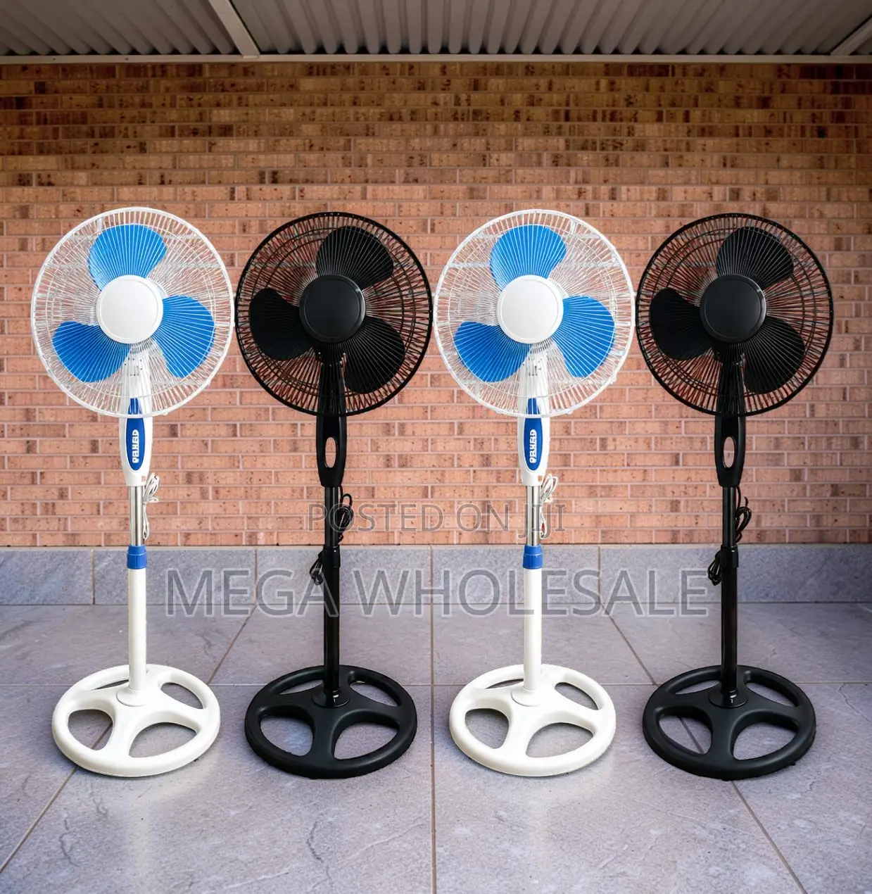 Smooth Oscillation, Low Noise 16′′ Electric Stand Fan