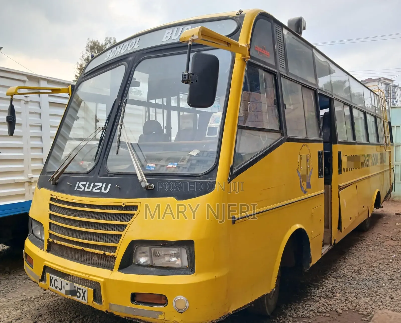 Isuzu FRR 2015 Yellow